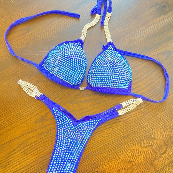 CJ’s Elite NPC Competition Bikini - Picture 1 of 3